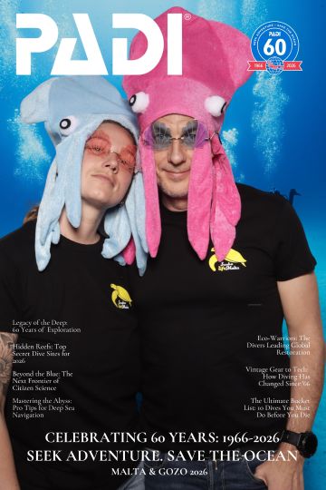 padi-event-photo-booth-guests-05 Happy guests enjoying the official photo booth during the PADI event.